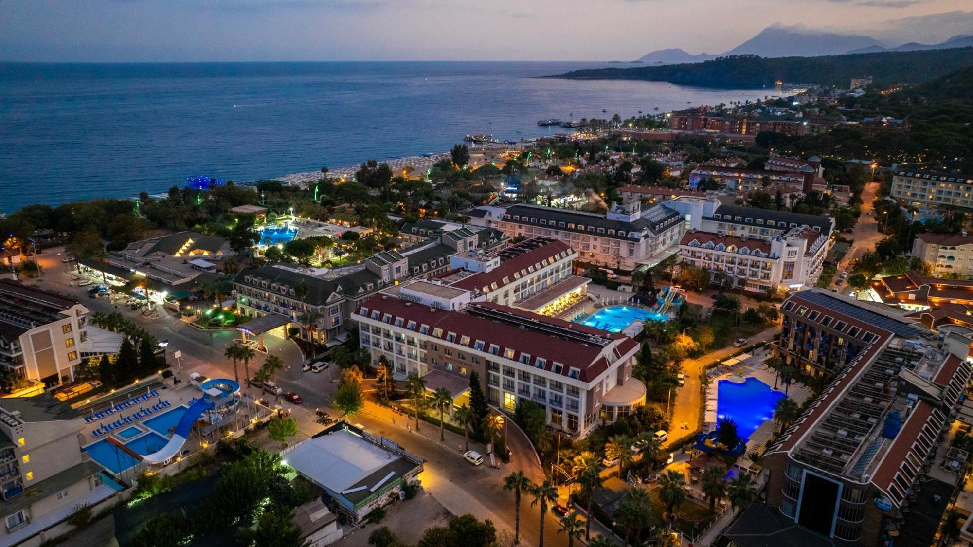 White Lilyum Hotel Antalya Exterior photo