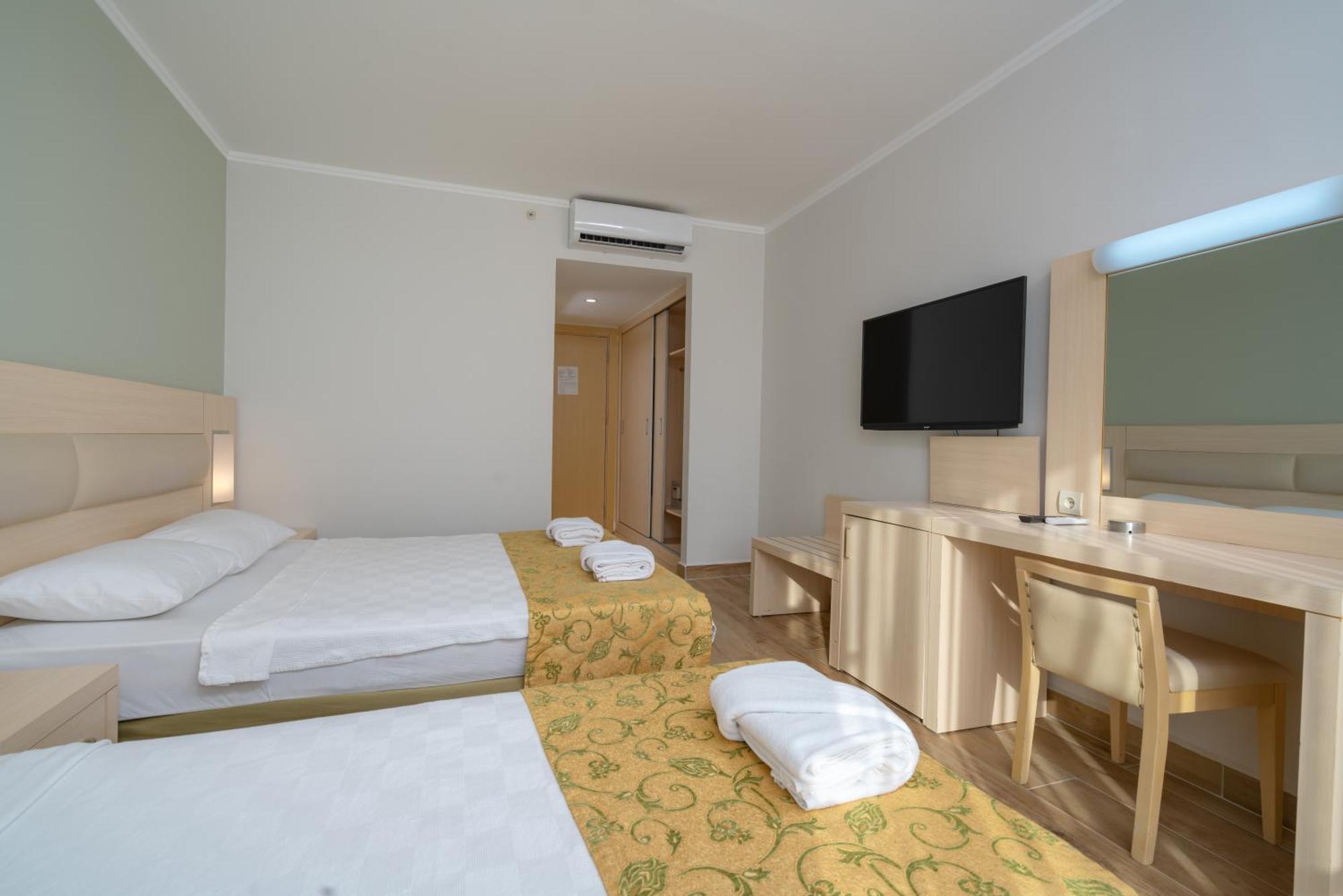White Lilyum Hotel Antalya Exterior photo