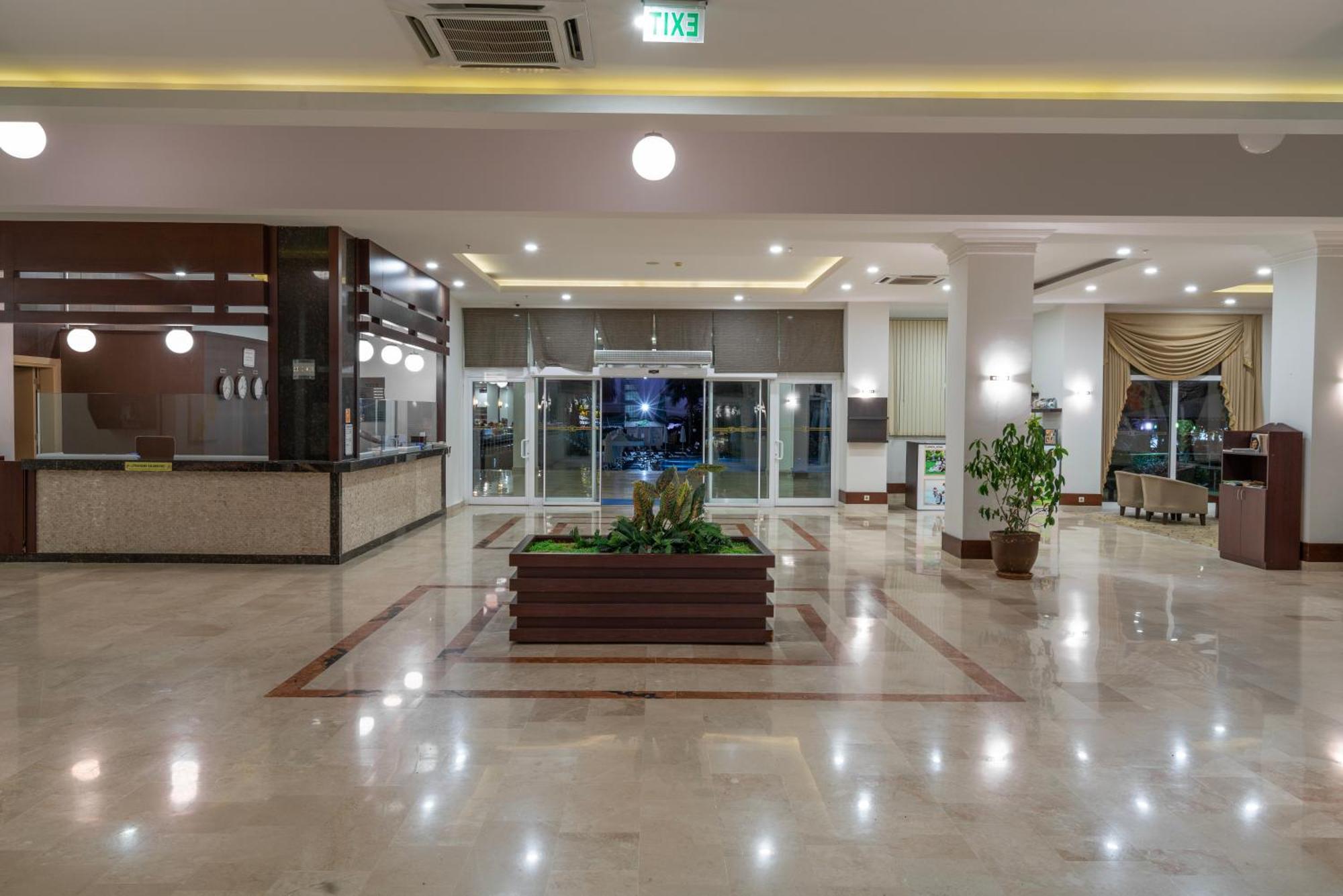White Lilyum Hotel Antalya Exterior photo